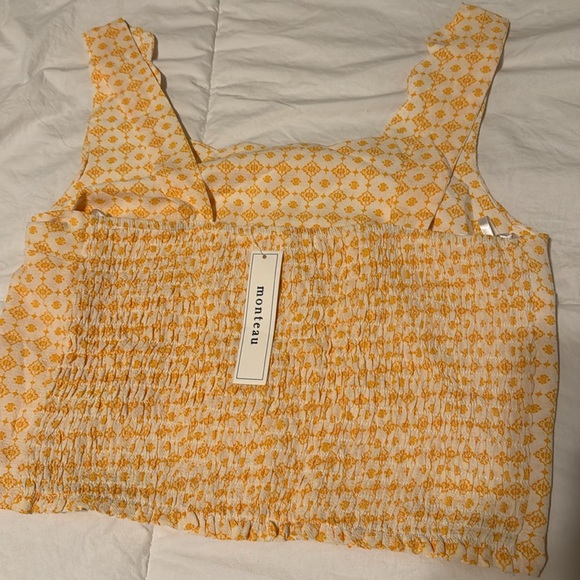 NWT- TOP AND SHORTS BUNDLE - Picture 5 of 15